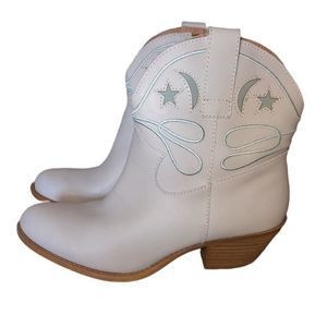 Dingo Boots NEW